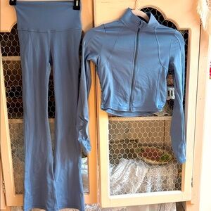 Gilly hicks 2 piece Blue workout set xs